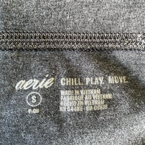 NEVER WORN GREY AERIE LEGGINGS - Picture 3 of 3